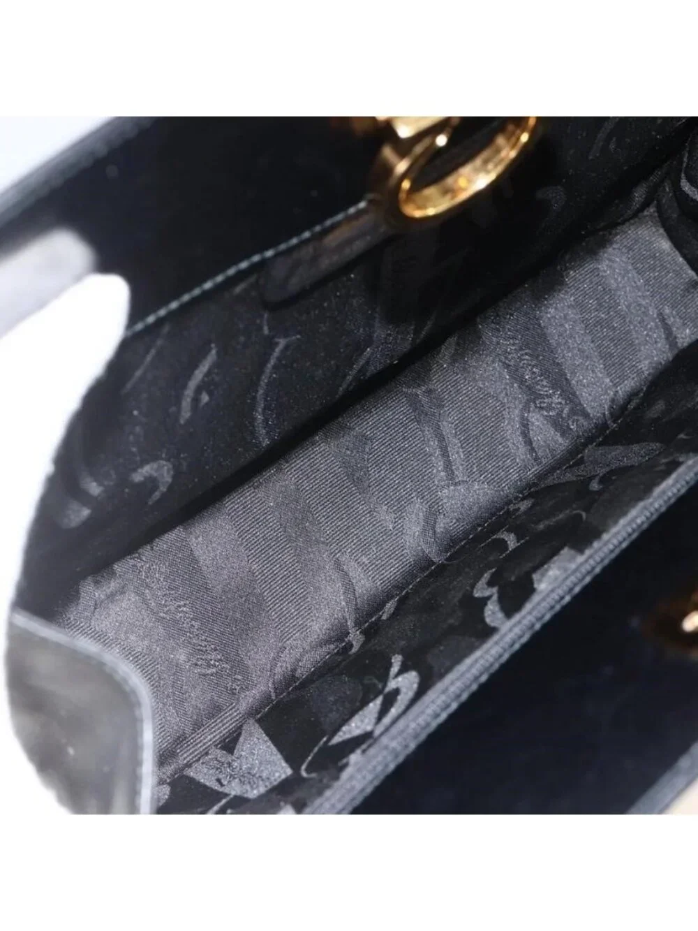 Authentic Salvatore Ferragamo Gancini Chain Shoulder Bag Leather Black Gold - Picture 2 of 16